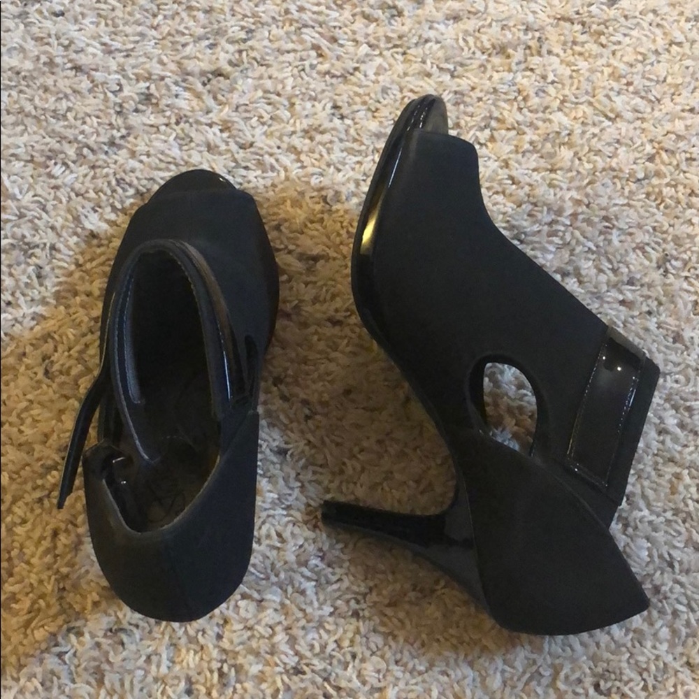 Life Stride Heels